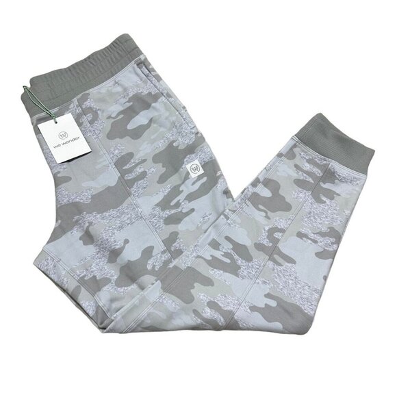 We Wander Womens Size L Camo Fleece Skinny‎  Leg Joggers Sweatpants NWT - Picture 1 of 8